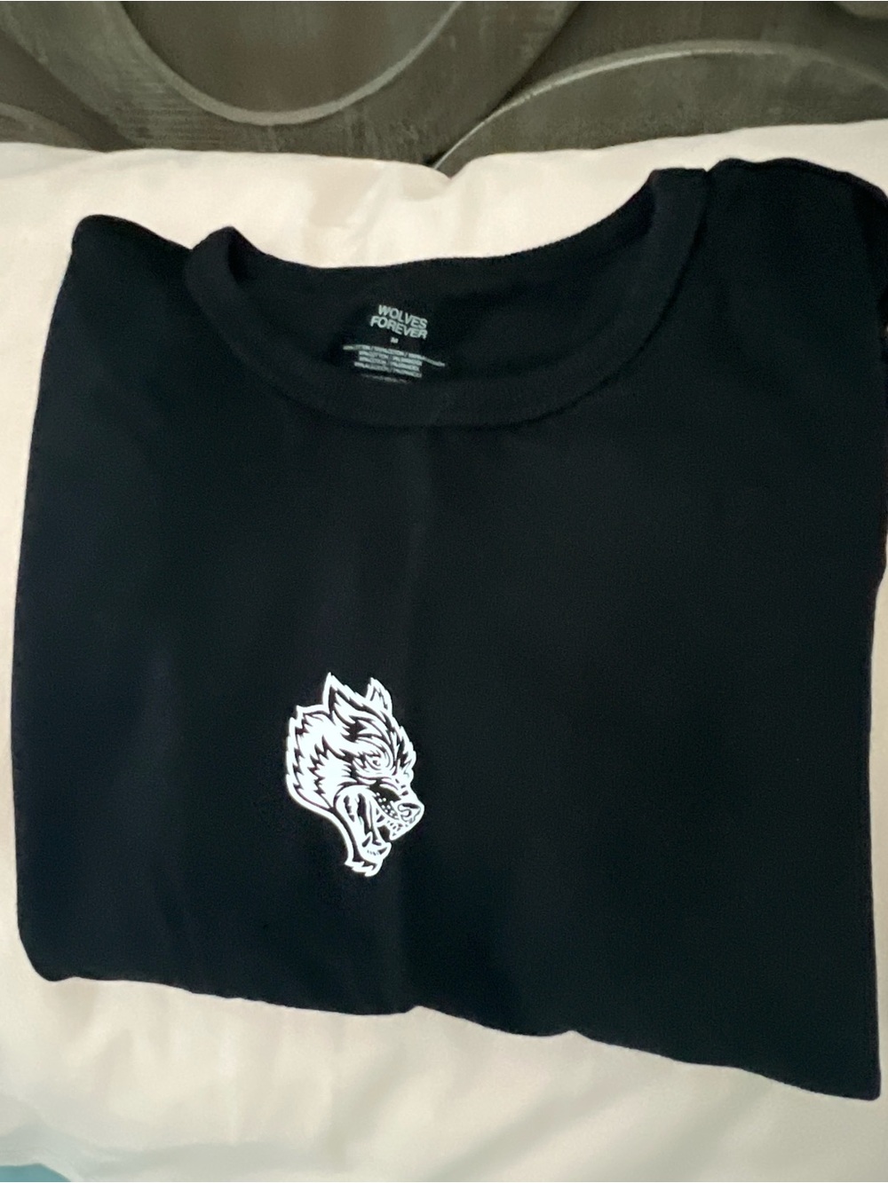 DARC SPORT black women’s t-Shirt with Wolf Patch